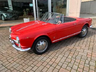 Foto 4 di 17: ALFA ROMEO Giulietta SPIDER 