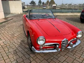 Foto 5 di 17: ALFA ROMEO Giulietta SPIDER 