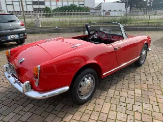 Foto 6 di 17: ALFA ROMEO Giulietta SPIDER 