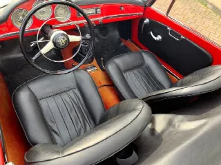 Foto 17 di 17: ALFA ROMEO Giulietta SPIDER 
