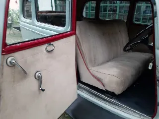 Foto 15 di 39: FORD ModelB Sedan - SUMMER PRICE