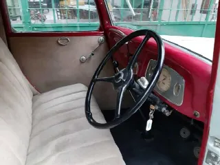 Foto 16 di 39: FORD ModelB Sedan - SUMMER PRICE