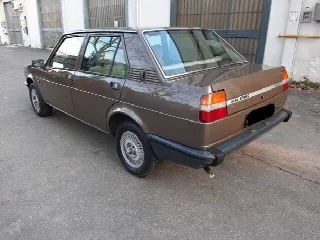 Foto 7 di 8: ALFA ROMEO Giulietta BERLINA  1980 