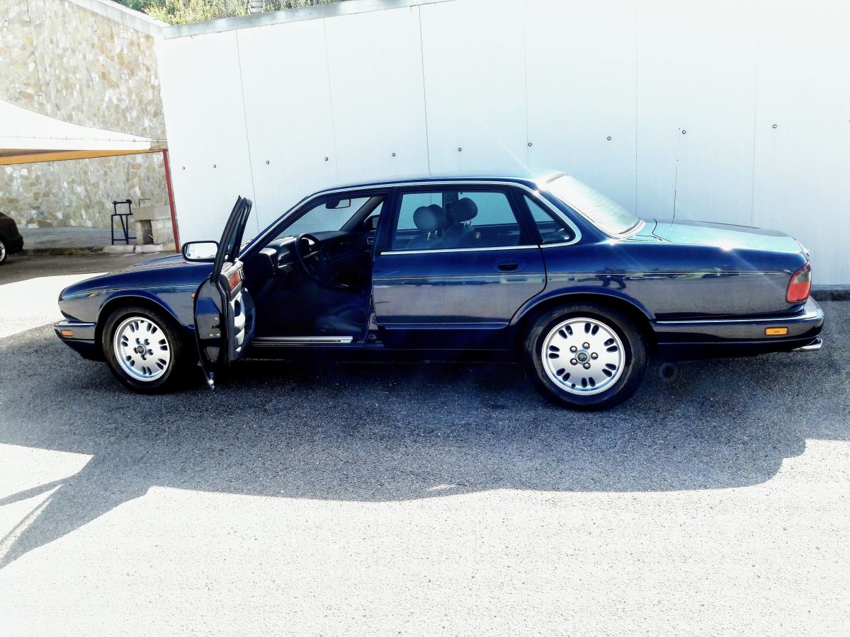 JAGUAR XJ-X300 Xj6 3.2  
