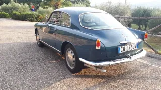 Foto 2 di 4: ALFA ROMEO Giulietta sprint    