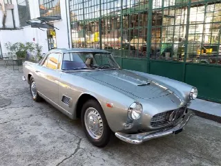 Foto 4 di 30: MASERATI 3500  GTi Coupè Touring 