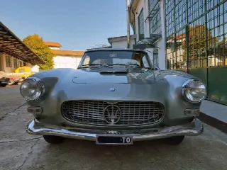 Foto 3 di 30: MASERATI 3500  GTi Coupè Touring 