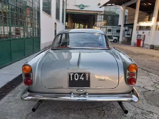 Foto 8 di 30: MASERATI 3500  GTi Coupè Touring 