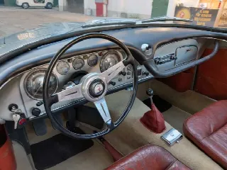 Foto 12 di 30: MASERATI 3500  GTi Coupè Touring 