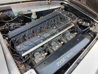 Foto 27 di 30: MASERATI 3500  GTi Coupè Touring 
