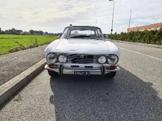 Foto 7 di 8: ALFA ROMEO GTV GTV 2000 