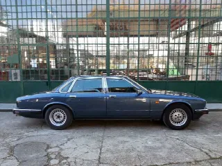 Foto 3 di 31: JAGUAR XJ40 XJ6 3.6 Sovereign - SUMMER PRICE