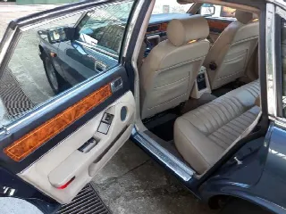 Foto 21 di 31: JAGUAR XJ40 XJ6 3.6 Sovereign - SUMMER PRICE