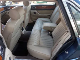 Foto 13 di 31: JAGUAR XJ40 XJ6 3.6 Sovereign - SUMMER PRICE
