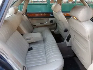 Foto 30 di 31: JAGUAR XJ40 XJ6 3.6 Sovereign - SUMMER PRICE