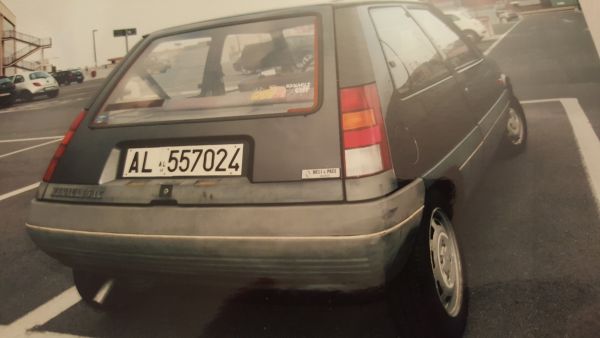 RENAULT R5 BERLINA 3 PORTE 