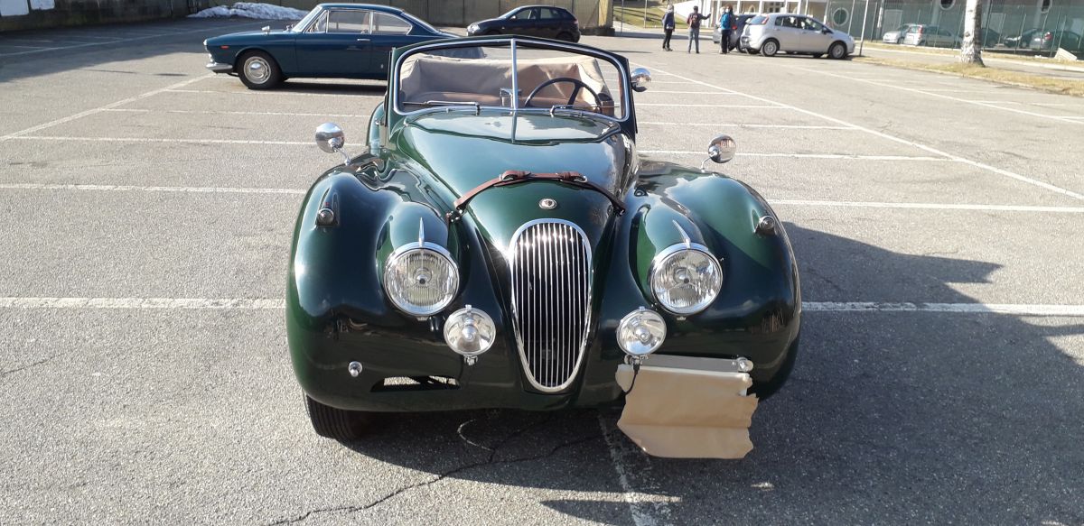 JAGUAR XK 120 DHC CABRIOLET   