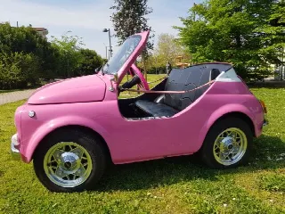 Foto 8 di 8: FIAT 500 cabrio  Barbie