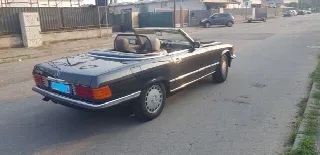Foto 10 di 10: MERCEDES-BENZ SL(1971-1989) 420  