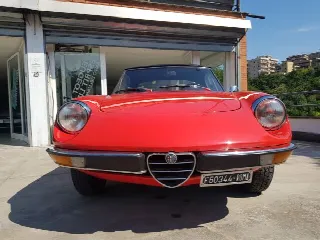 Foto 2 di 17: ALFA ROMEO Spider DUETTO 1.3 CODA TRONCA 