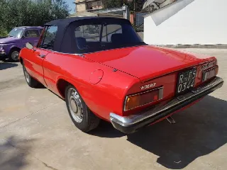 Foto 6 di 17: ALFA ROMEO Spider DUETTO 1.3 CODA TRONCA 