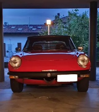 Foto 2 di 4: ALFA ROMEO Spider 2.0 Veloce, Seconda Serie (coda tronca), mod. America  