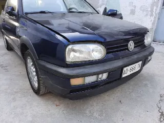 Foto 1 di 2: Volkswagen Golf CABRIOLET  