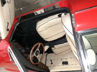 Foto 7 di 9: MG B GT 1800 