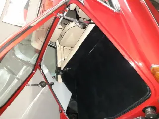 Foto 8 di 9: MG B GT 1800 