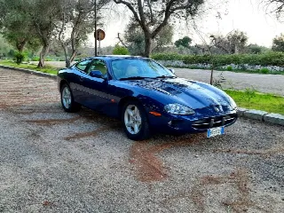 Foto 1 di 6: JAGUAR XK8(1996-) 4.0  