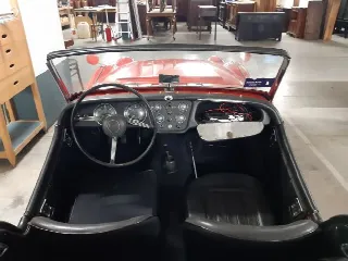 Foto 5 di 5: TRIUMPH TR3A SIGNAL RED   