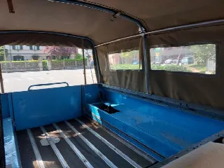 Foto 6 di 6: LAND ROVER 109 Series Soft top 
