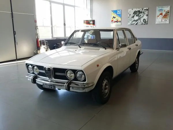 ALFA ROMEO Alfetta 1.6 1° serie SCUDO STRETTO *ISCRITTA ASI*