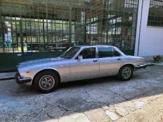 Foto 6 di 32: JAGUAR XJ6(1968-1987) 4.2L III Serie - SUMMER PRICE