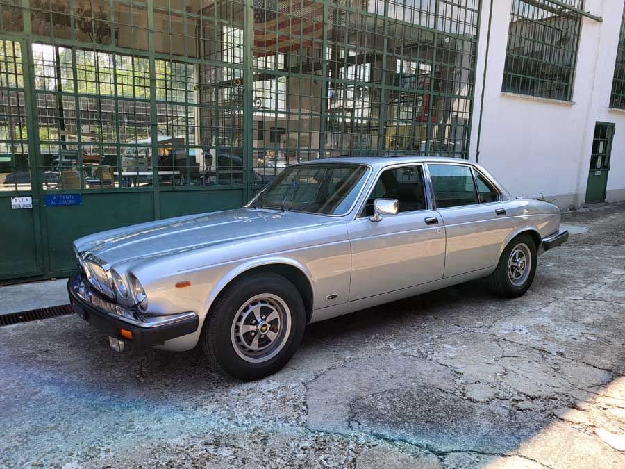 JAGUAR XJ6(1968-1987) 4.2L III Serie - SUMMER PRICE