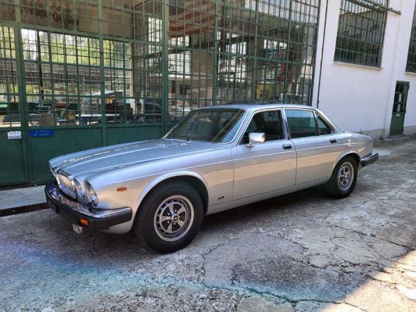 JAGUAR XJ6(1968-1987) 4.2L III Serie - SUMMER PRICE