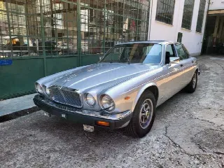 Foto 5 di 32: JAGUAR XJ6(1968-1987) 4.2L III Serie - SUMMER PRICE