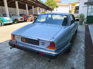 Foto 8 di 32: JAGUAR XJ6(1968-1987) 4.2L III Serie - SUMMER PRICE
