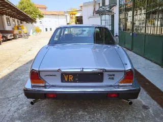 Foto 7 di 32: JAGUAR XJ6(1968-1987) 4.2L III Serie - SUMMER PRICE