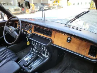 Foto 25 di 32: JAGUAR XJ6(1968-1987) 4.2L III Serie - SUMMER PRICE