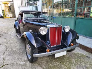 Foto 4 di 46: MG TD Midget 