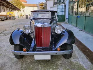 Foto 6 di 46: MG TD Midget 