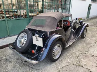 Foto 7 di 46: MG TD Midget 