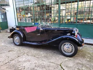 Foto 15 di 46: MG TD Midget 