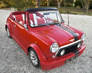 Foto 2 di 6: MINI CLASSIC (1959-2001) MK5 Convertible 