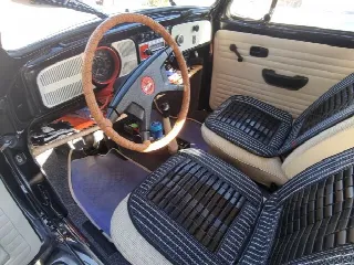 Foto 8 di 11: Volkswagen Maggiolino 11 D 11 Maggiolone 1302 vetro piatto 