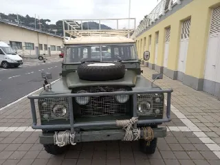 Foto 2 di 5: LAND ROVER 109 Series seconda serie 