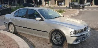 Foto 6 di 8: BMW 525 TDS 