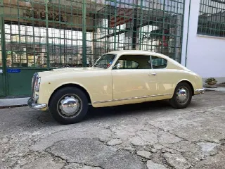 Foto 4 di 41: LANCIA Aurelia B20 GT IV Serie  