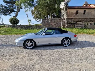 Foto 2 di 15: PORSCHE 911/996Carrera(1998-2006) 911 Cabrio 3.4 Carrera 996 300cv Manuale 